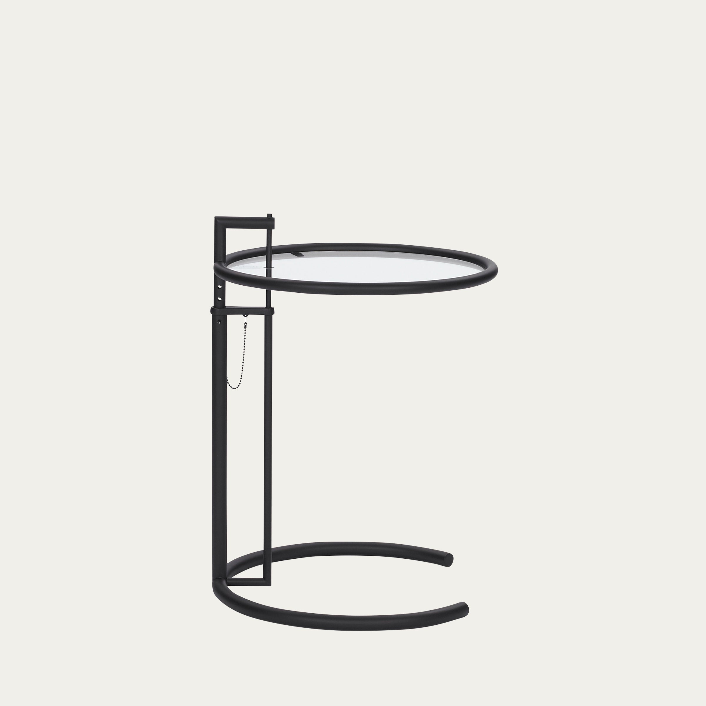 Schwarzer Adjustable Table E1027 von Eileen Gray 1927, reduziertes Bauhaus-inspiriertes Design