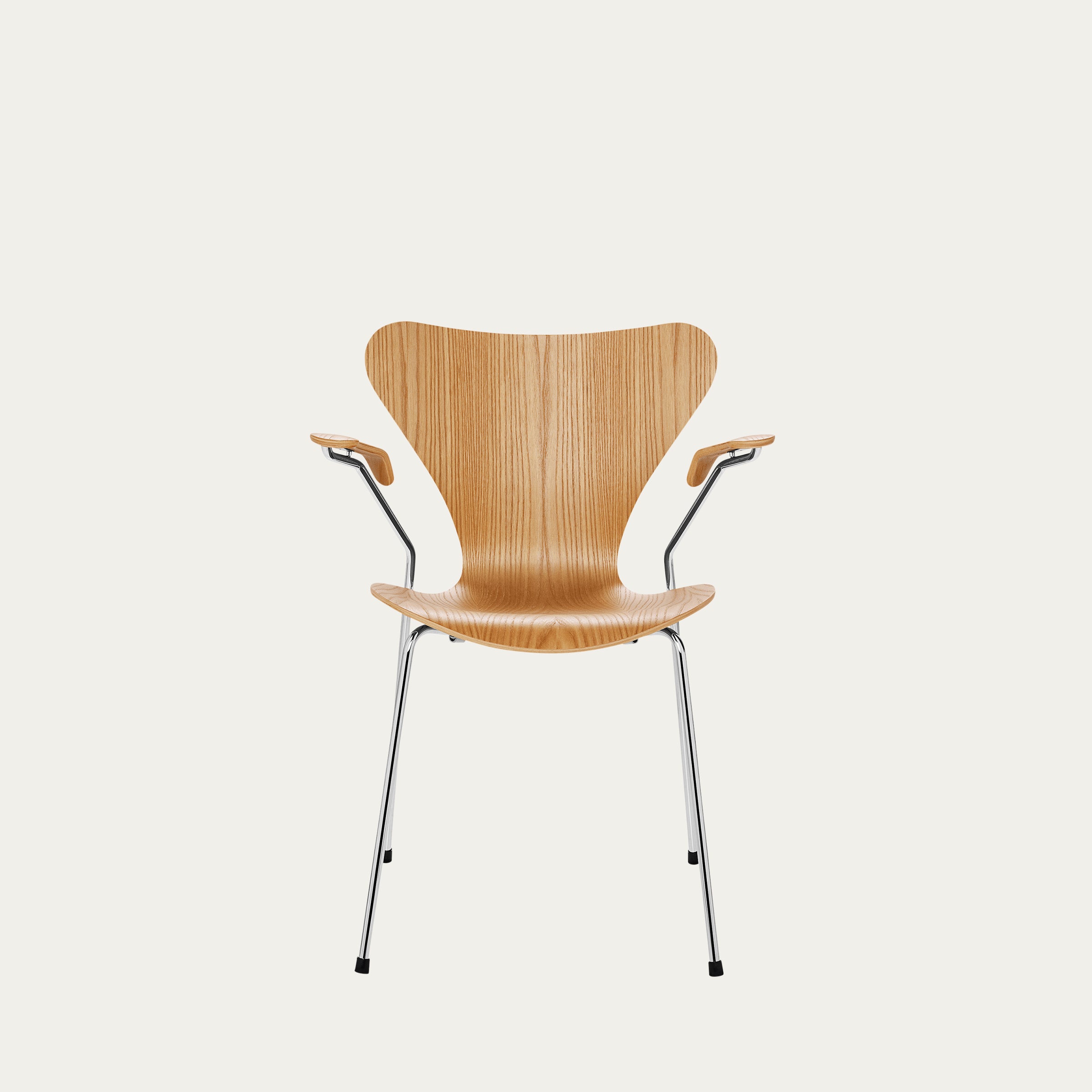 3207 Stapelstuhl mit Armlehnen von Arne Jacobsen 1955 aus Eichenfurnier mit verchromtem Stahlgestell