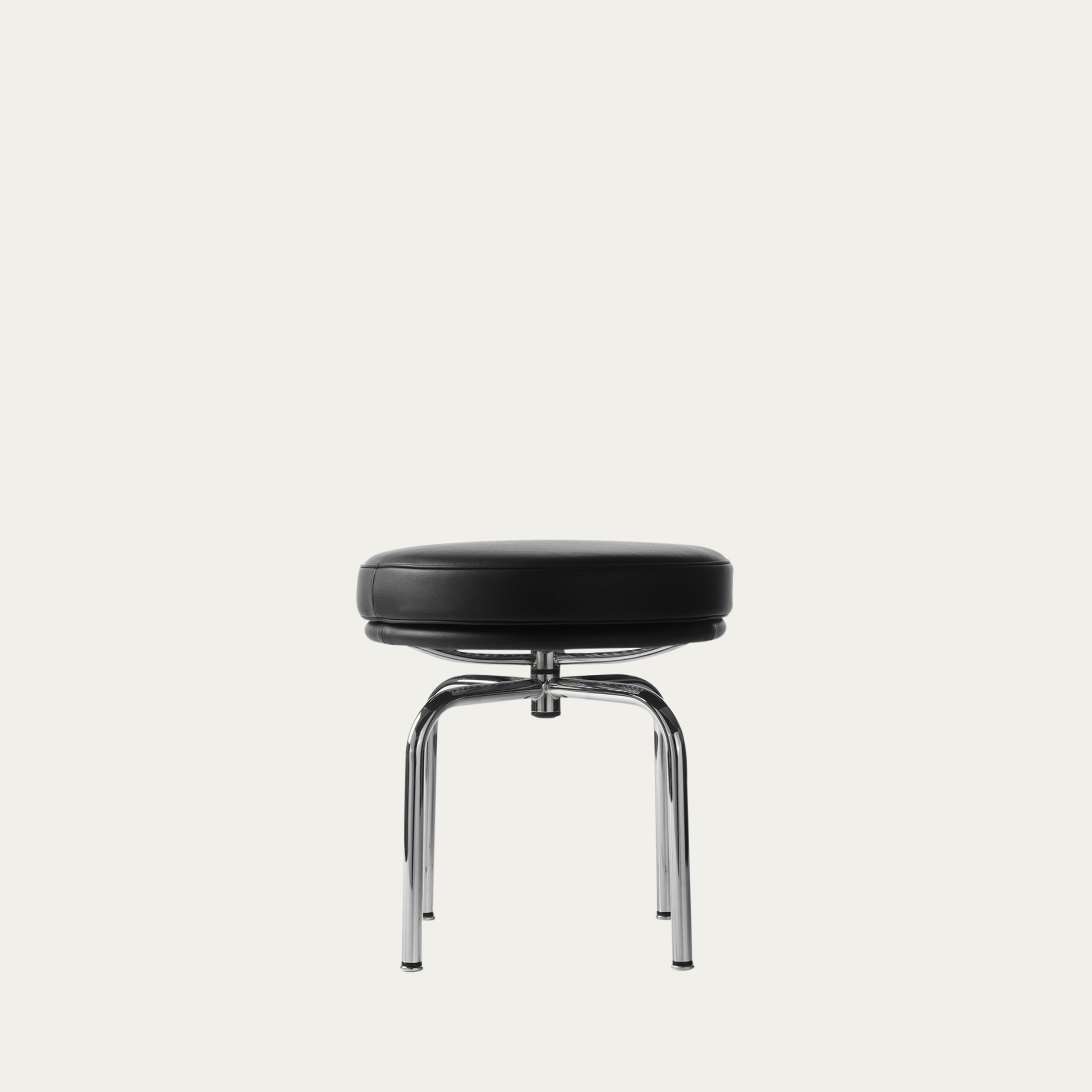 Runder LC8 Drehhocker von Le Corbusier mit schwarzem Lederpolster und verchromten Stahlbeinen